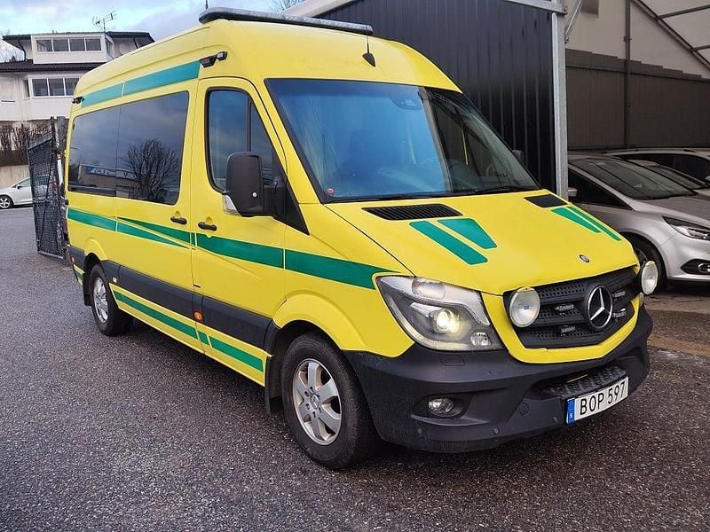 Flerfärgad Begagnad 2015 Mercedes Sprinter Van | 199 000 kr (Marknadspris) - Bild 1/4