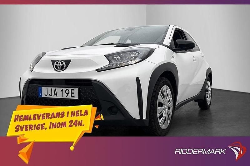 Vit Begagnad 2023 Toyota Aygo X SUV | 184 900 kr (Marknadspris) - Bild 1/3