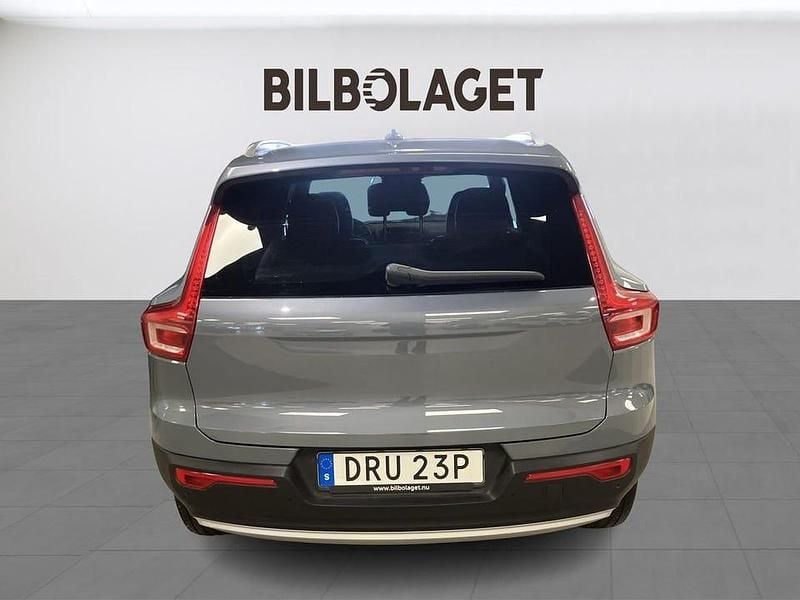 Begagnad Volvo XC40 Momentum 190 HK (139 kW) 2019 Grå SUV