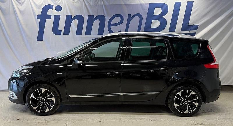 Svart Begagnad 2016 Renault Grand Scénic IV Bose Edition Minibuss | 89 900 kr - Bild 1/4