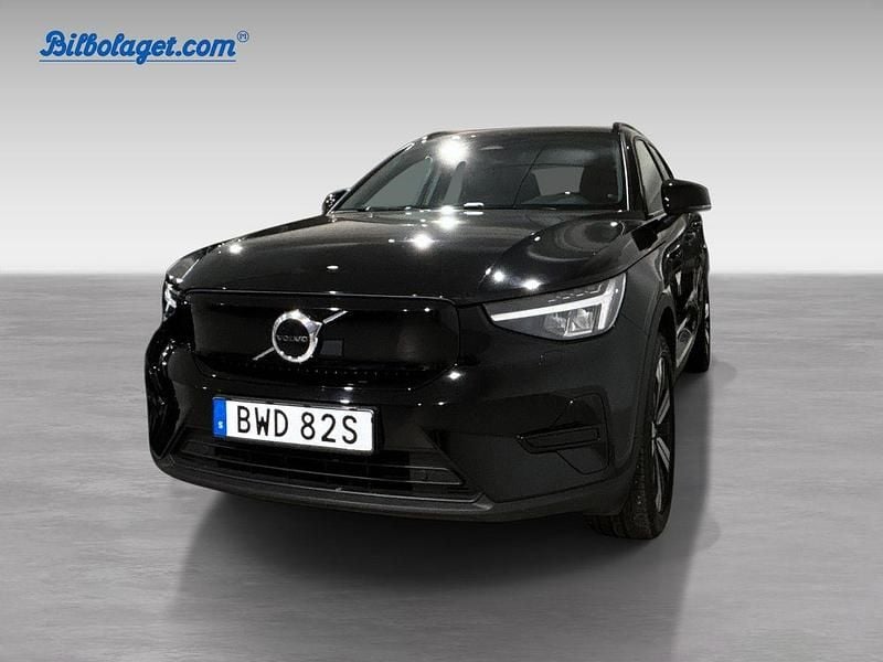 Begagnad Volvo XC40 Core 175 kW (238 HK) 2023 Svart SUV