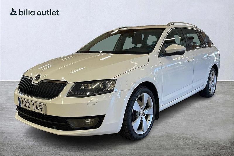 Vit Begagnad 2014 Skoda Octavia Kombi | 59 900 kr (Bra pris) - Bild 1/4