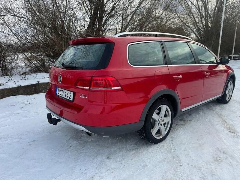 Begagnad VW Passat Alltrack 177 HK (130 kW) 2014 Röd Kombi