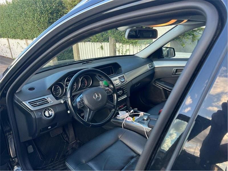 Svart Begagnad 2014 Mercedes E220 Kombi | 122 000 kr (Marknadspris) - Bild 1/2