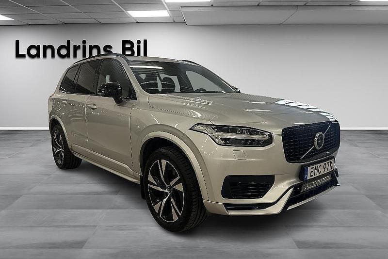 Begagnad Volvo XC90 R-Design 303 HK (222 kW) 2021 Silver SUV