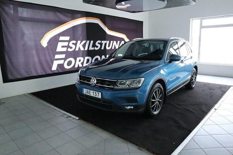 Begagnad VW Tiguan 150 HK (110 kW) 2018 Ljusblå SUV