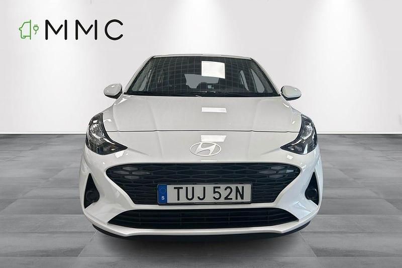 Ny Hyundai i10 Essential 63 HK (46 kW) 2025 Vit (atlas white) Halvkombi