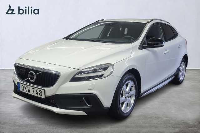 Vit Begagnad 2017 Volvo V40 CC Business Edition Kombi | 164 900 kr (Bra pris) - Bild 1/3