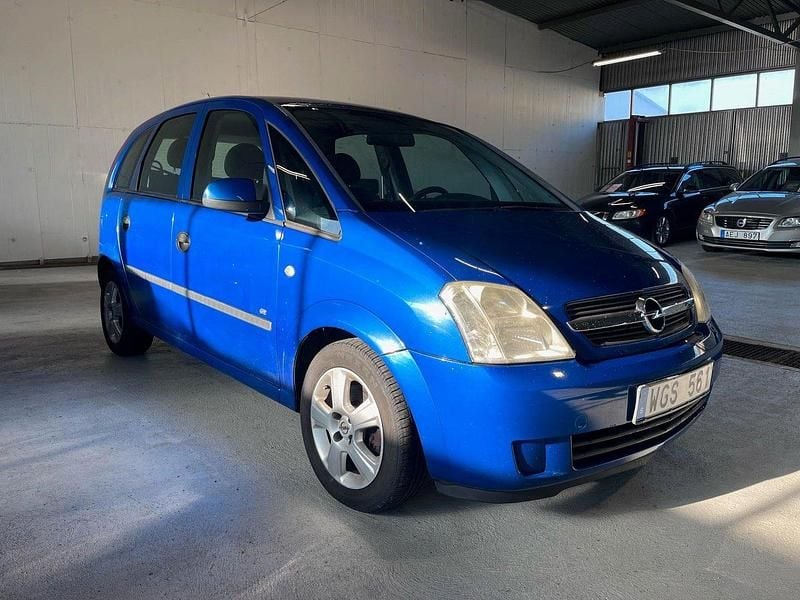 Blå Begagnad 2004 Opel Meriva Minibuss | 17 000 kr (Marknadspris) - Bild 1/4