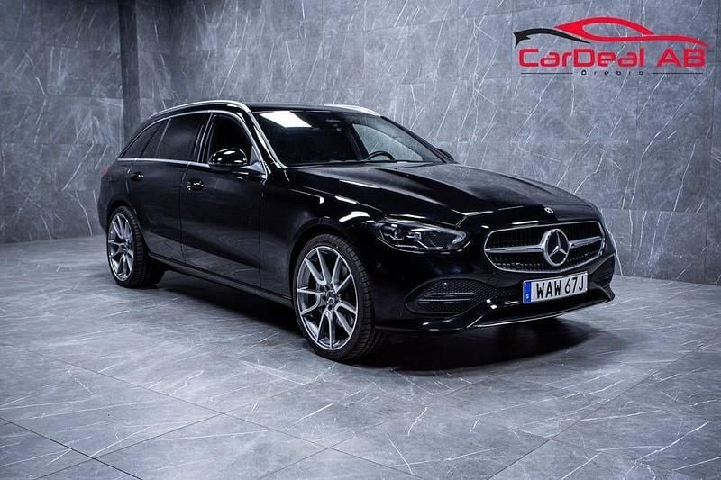 Svart Begagnad 2024 Mercedes C300 Premium Kombi | 402 800 kr - Bild 1/4