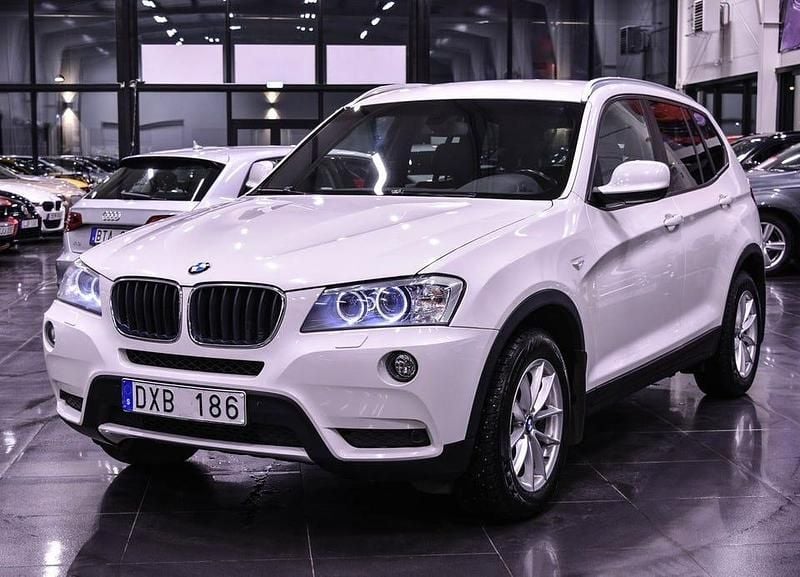 Vit Begagnad 2013 BMW X3 SUV | 84 900 kr (Bra pris) - Bild 1/4