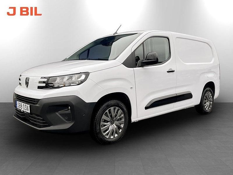 Vit Begagnad 2025 Peugeot Partner Van | 312 375 kr - Bild 1/4
