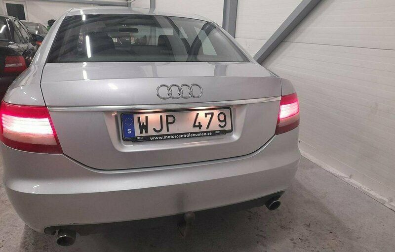 Begagnad Audi A6 Proline 255 HK (187 kW) 2004 Silver Sedan