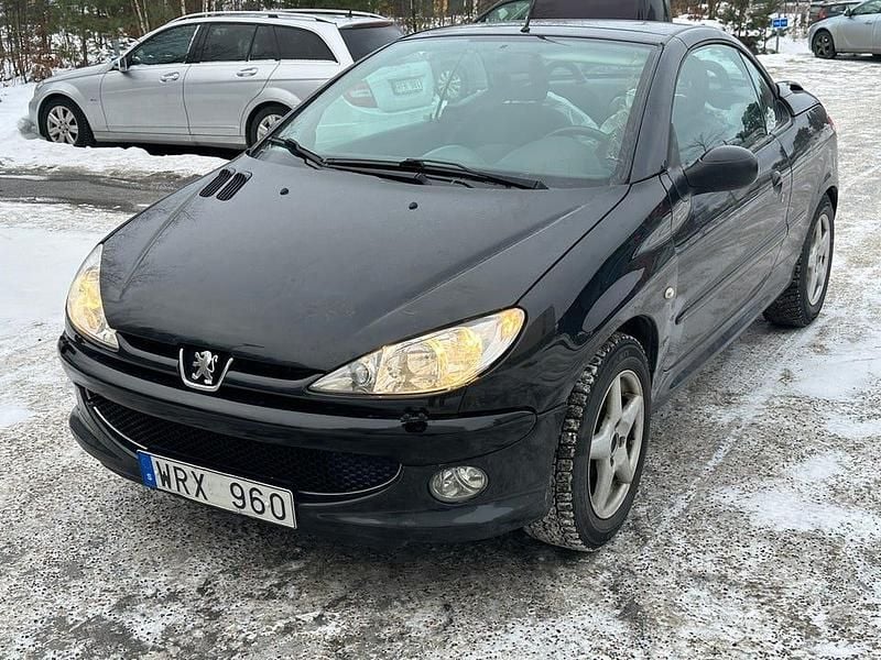 Begagnad Peugeot 206 CC 109 HK (80 kW) 2005 Cab