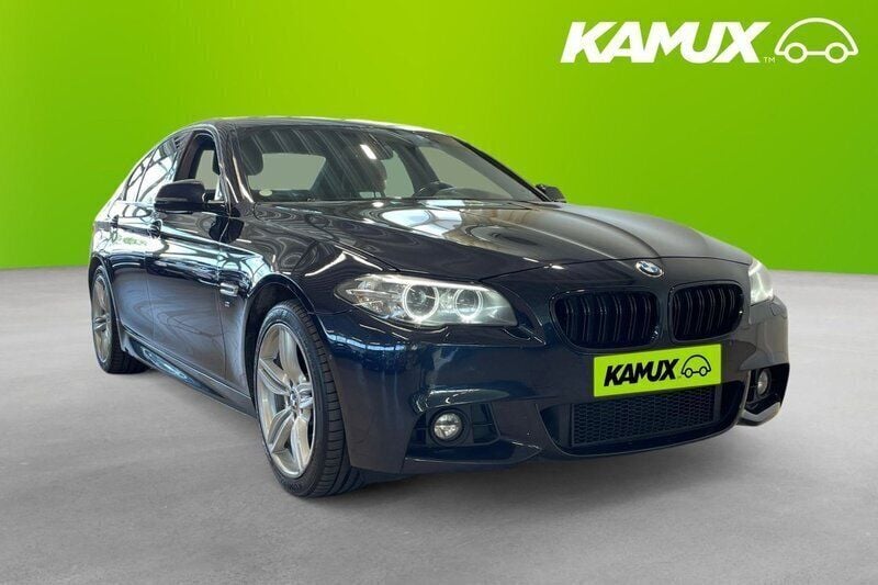 Svart Begagnad 2015 BMW 530 M Sport Sedan | 219 800 kr (Marknadspris) - Bild 1/4
