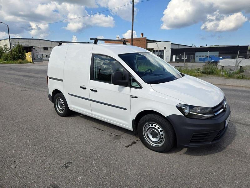 Vit Begagnad 2016 VW Caddy Minibuss | 109 000 kr (Marknadspris) - Bild 1/4