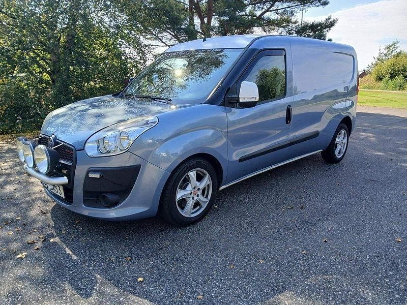 Blå Begagnad 2014 Fiat Doblò Minibuss | 47 000 kr - Bild 1/4