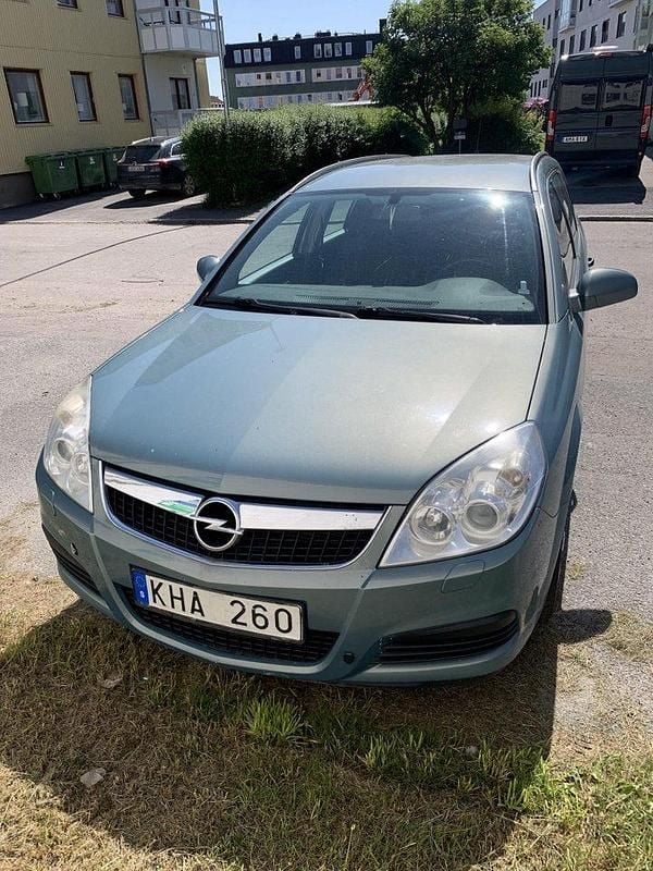 Grå Begagnad 2007 Opel Vectra Kombi | 4 500 kr - Bild 1/4