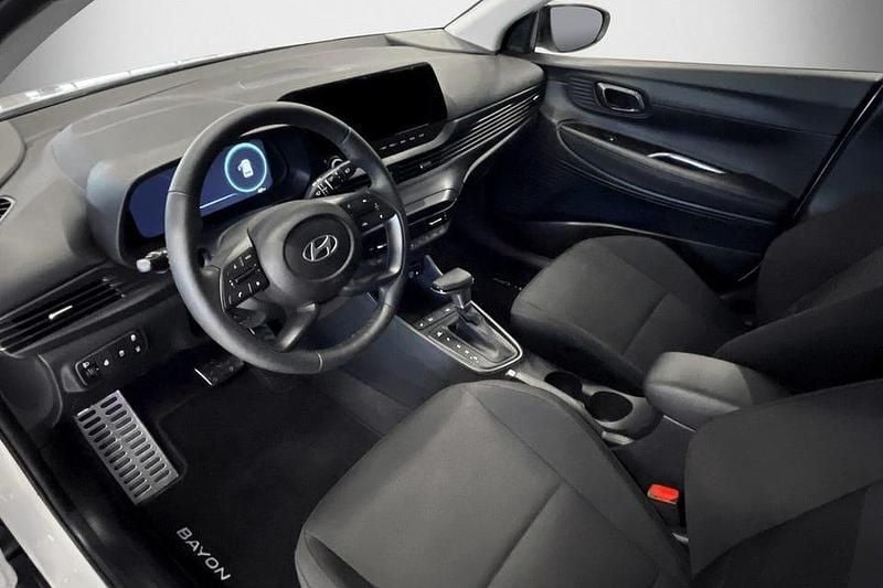 Ny Hyundai Bayon Advanced 101 HK (74 kW) 2025 Vit SUV