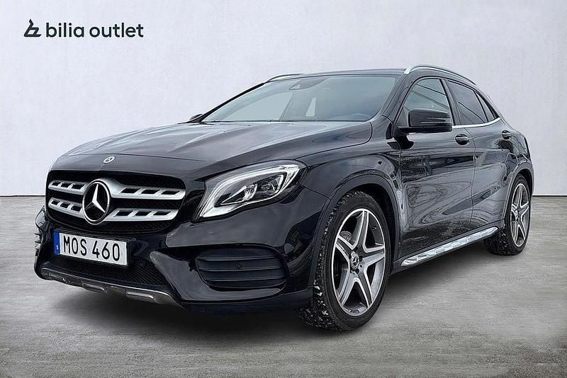 Svart Begagnad 2018 Mercedes GLA200 AMG SUV | 189 900 kr (Marknadspris) - Bild 1/3
