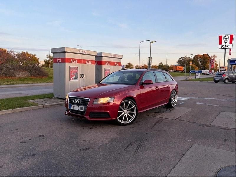 Röd Begagnad 2011 Audi A4 Kombi | 69 900 kr (Marknadspris) - Bild 1/4