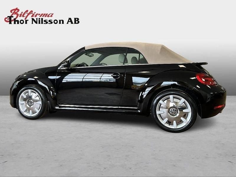 Begagnad VW Beetle Cabriolet 105 HK (77 kW) 2016 Svart Cab