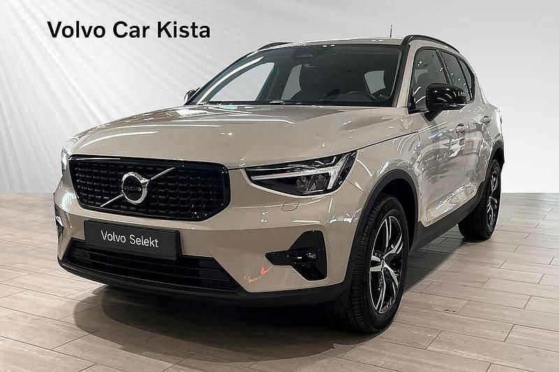 Begagnad 2025 Volvo XC40 SUV | 399 000 kr (Marknadspris) - Bild 1/3