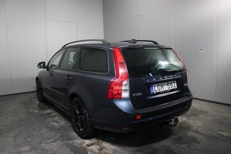 Begagnad Volvo V50 Kinetic 116 HK (85 kW) 2011 Blå Kombi