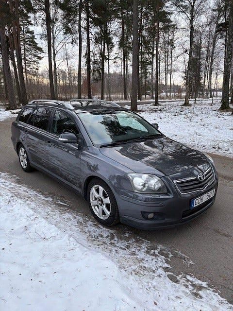 Begagnad Toyota Avensis 147 HK (108 kW) 2007 Kombi