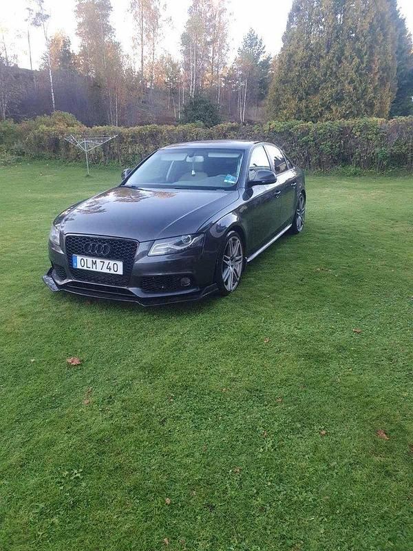 Grå Begagnad 2008 Audi A4 Sedan | 74 999 kr (Lite dyr) - Bild 1/4