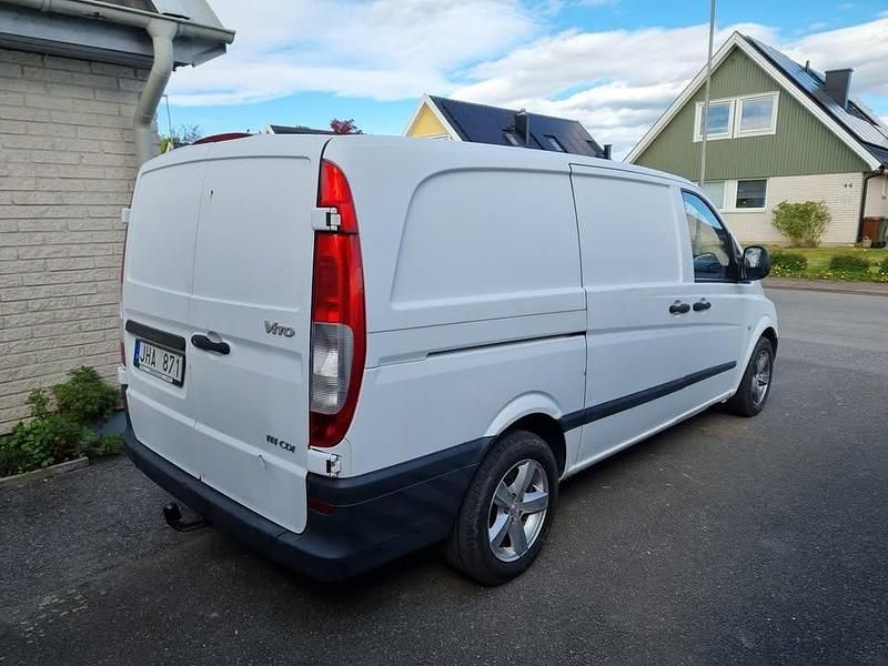Vit Begagnad 2007 Mercedes Vito Minibuss | 25 000 kr (Lite dyr) - Bild 1/4