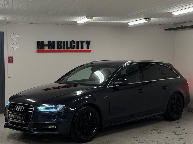 Begagnad Audi A4 S-Line 177 HK (130 kW) 2014 Blå Kombi