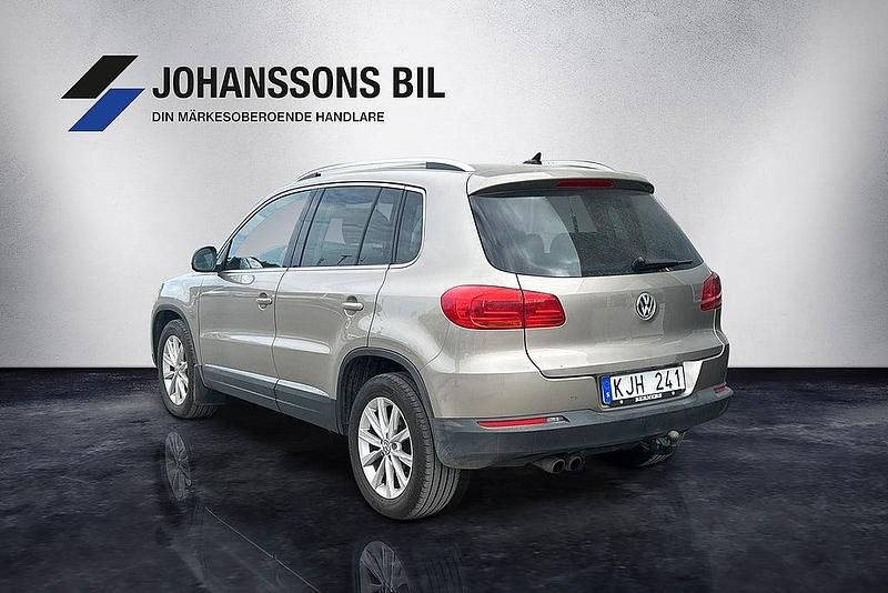 Begagnad VW Tiguan Sport 177 HK (130 kW) 2013 Grå SUV