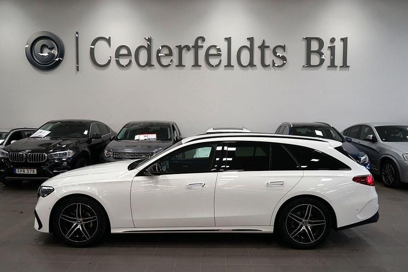 Vit Begagnad 2023 Mercedes E220 AMG Kombi | 529 900 kr (Marknadspris) - Bild 1/4