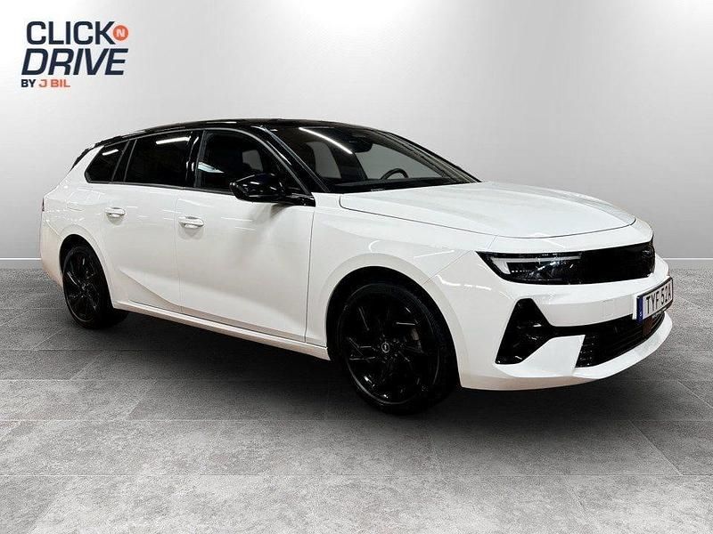 Vit Begagnad 2024 Opel Astra Kombi | 259 000 kr (Marknadspris) - Bild 1/4