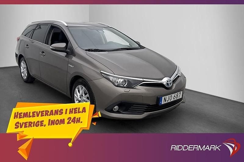 Grå Begagnad 2016 Toyota Auris Touring Sports Kombi | 169 800 kr (Marknadspris) - Bild 1/3