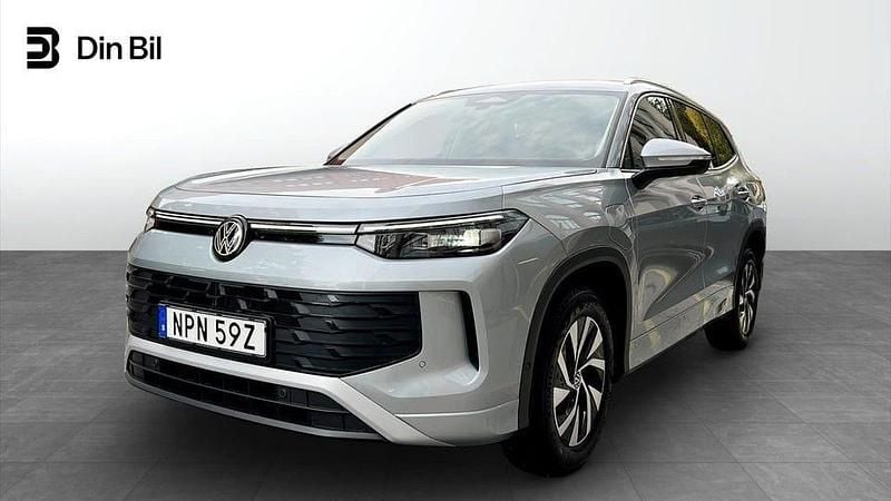 Silver Ny 2025 VW Tayron Life SUV | 579 900 kr (Dyr) - Bild 1/4