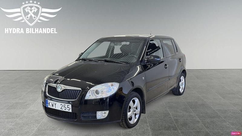 Svart Begagnad 2008 Skoda Fabia Halvkombi | 29 000 kr (Bra pris) - Bild 1/4