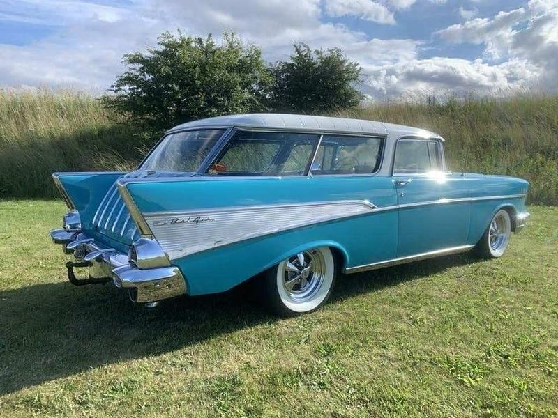 Begagnad Chevrolet Bel Air 301 HK (221 kW) 1957 Turkos