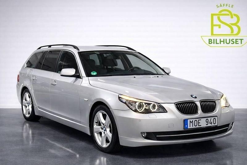Begagnad BMW 525 197 HK (144 kW) 2009 Grå Kombi