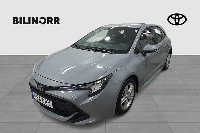 Begagnad Toyota Corolla Active 122 HK (89 kW) 2022 Grå