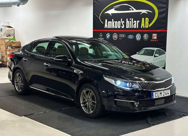 Svart Begagnad 2016 Kia Optima Launch Edition Sedan | 179 900 kr (Lite dyr) - Bild 1/4