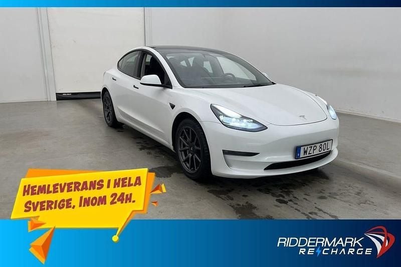 Vit Begagnad 2021 Tesla Model 3 Long Range AWD Sedan | 288 800 kr (Marknadspris) - Bild 1/3