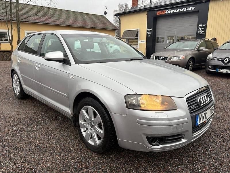 Silver Begagnad 2005 Audi A3 Sedan | 34 900 kr (Marknadspris) - Bild 1/4