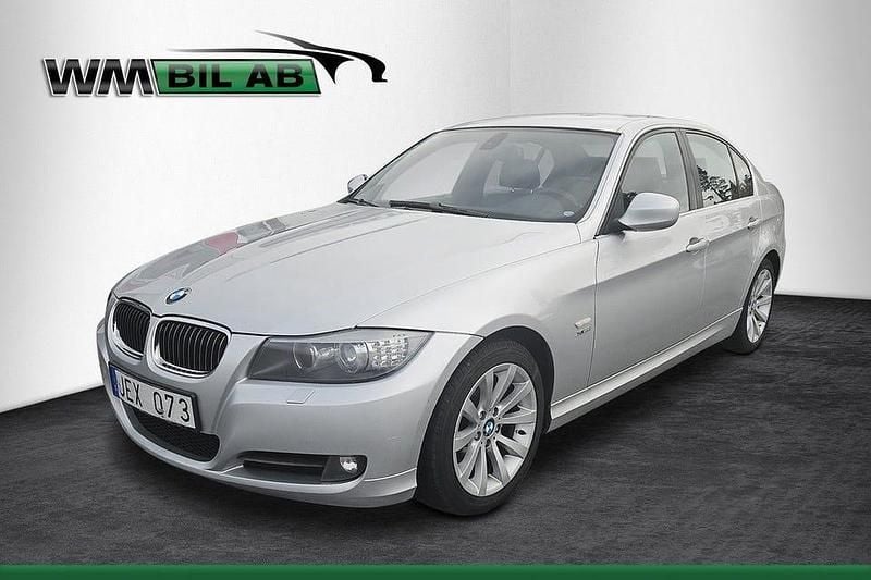 Begagnad BMW 325 Comfort Edition 218 HK (160 kW) 2008 Ljusgrå Sedan