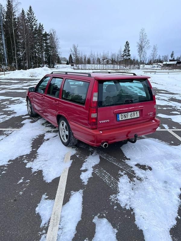 Begagnad Volvo V70 250 HK (183 kW) 1998 Kombi
