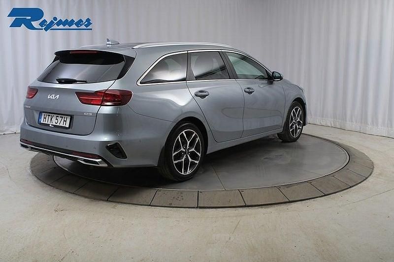 Begagnad Kia Ceed Sportswagon Advance 105 HK (77 kW) 2023 Grå Kombi