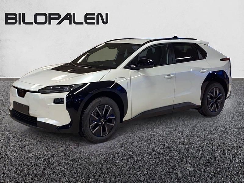 Vit Ny 2025 Subaru Solterra SUV | 528 800 kr (Marknadspris) - Bild 1/4