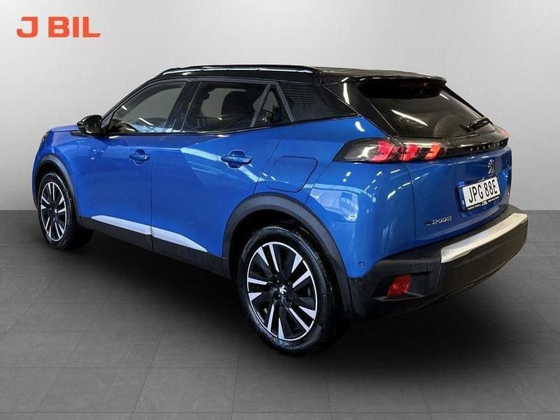 Begagnad Peugeot e-2008 GT 100 kW (136 HK) 2021 Blå SUV