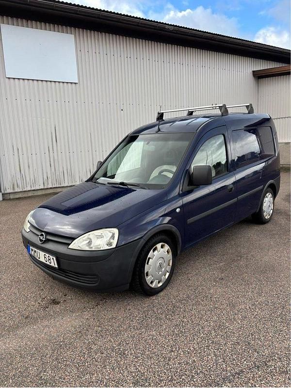 Blå Begagnad 2007 Opel Combo Minibuss | 21 500 kr (Marknadspris) - Bild 1/4